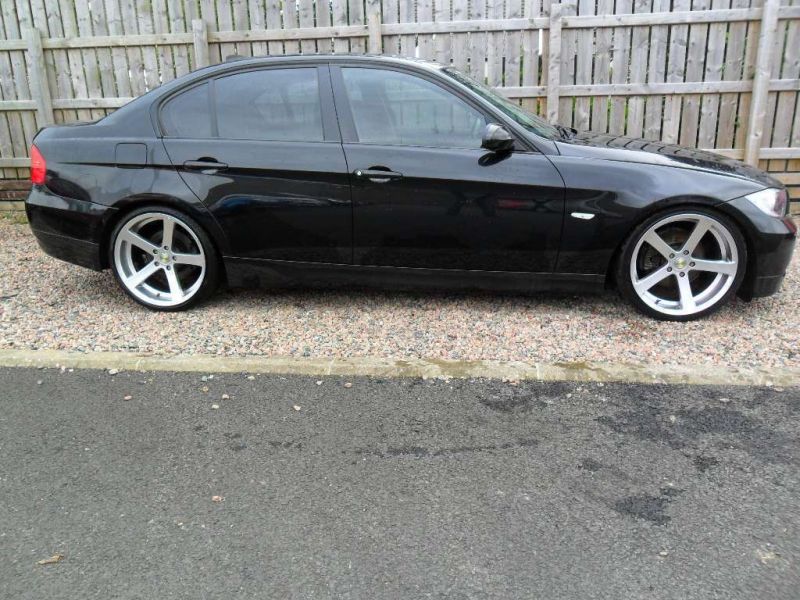 2006 BMW 3 Series SE image 2