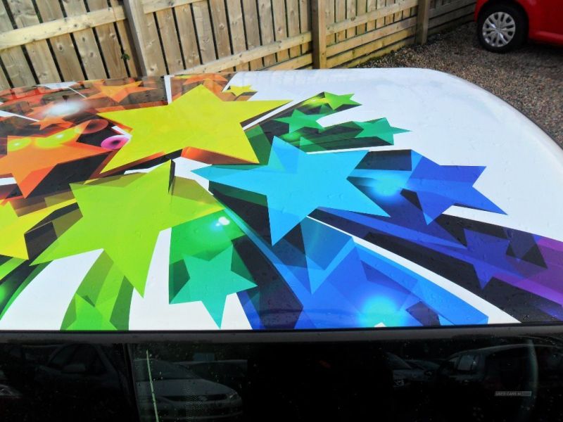 2011 MINI One D image 4