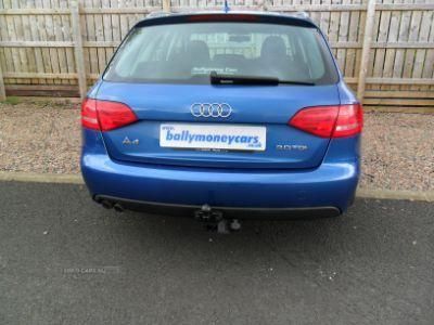 2009 Audi A4 AVANT SE TDI image 3