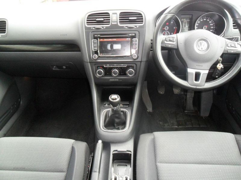 2012 Volkswagen Golf MATCH TDI image 5