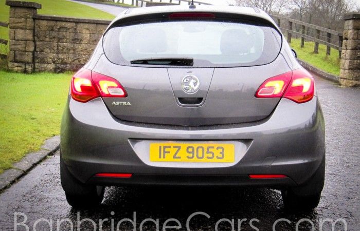 2012 Vauxhall Astra Active image 3