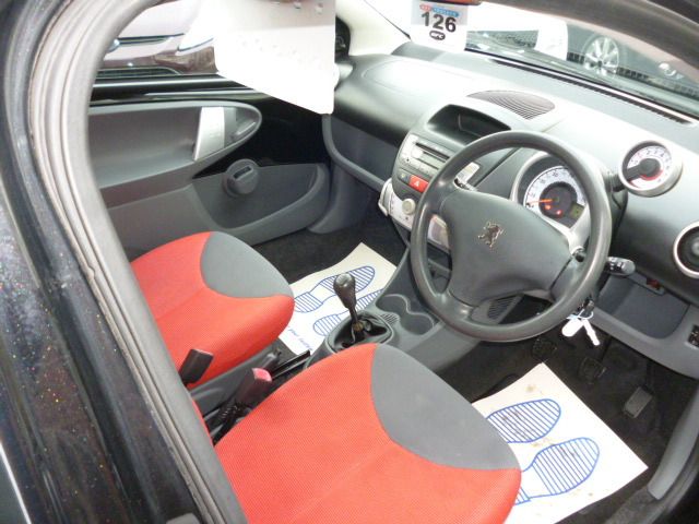 2007 PEUGEOT 107 1.0 URBAN MOVE 3d image 4