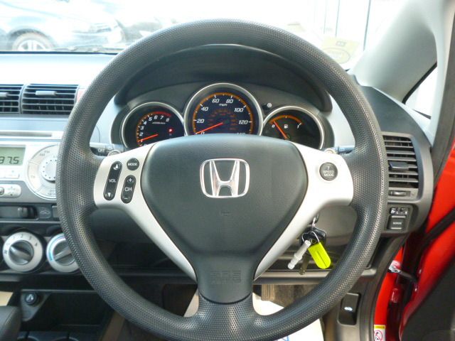 2005 HONDA JAZZ 1.3 DSI SE 5d image 4