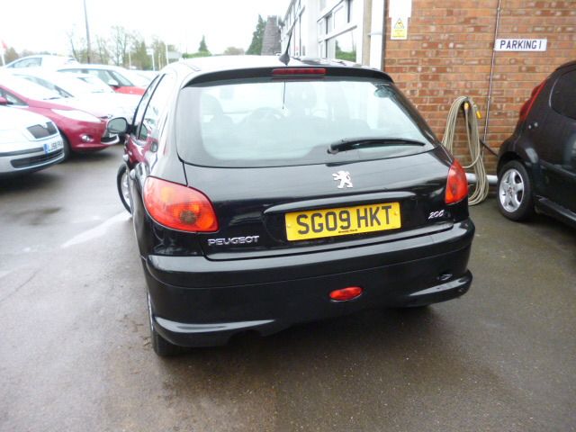 2009 PEUGEOT 206 1.4 LOOK 5d image 2