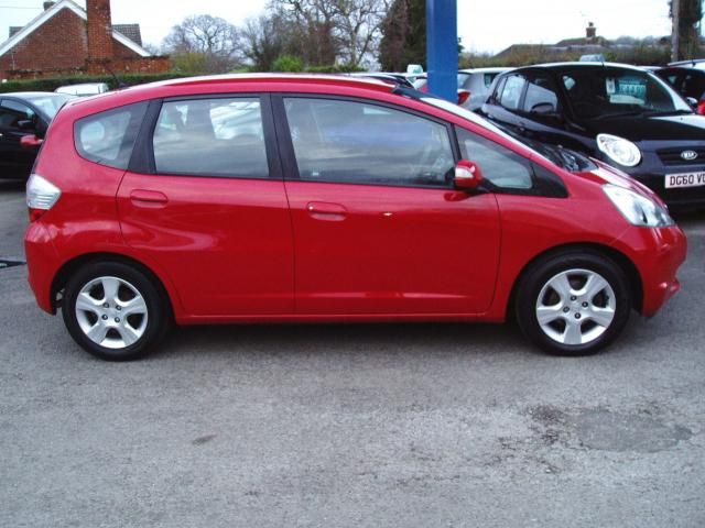 2010 HONDA JAZZ 1.3 I-VTEC ES 5d image 2