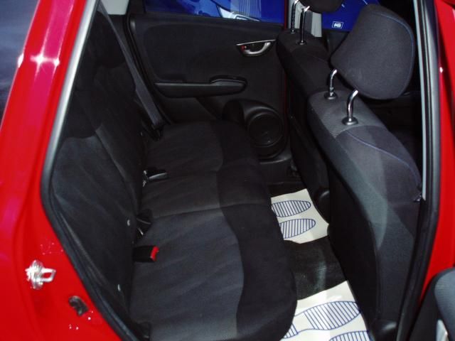2010 HONDA JAZZ 1.3 I-VTEC ES 5d image 5