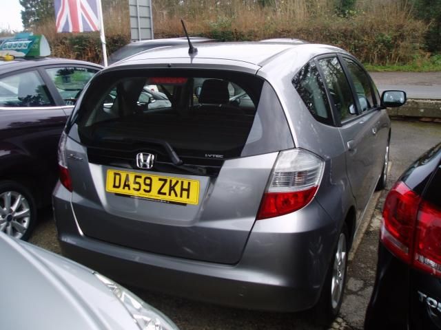 2009 HONDA JAZZ 1.3 I-VTEC ES 5d image 3