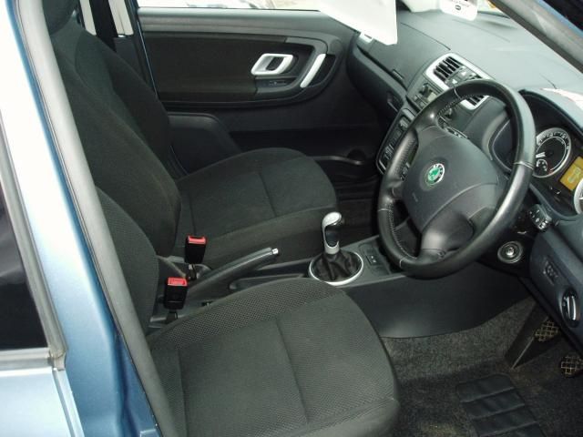 2008 SKODA FABIA 1.9 3 TDI PD 5d image 4