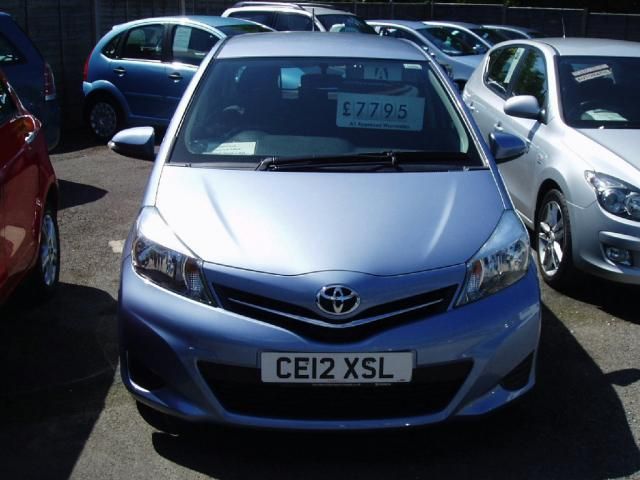 2012 TOYOTA YARIS 1.3 VVT-I TR 5d image 2