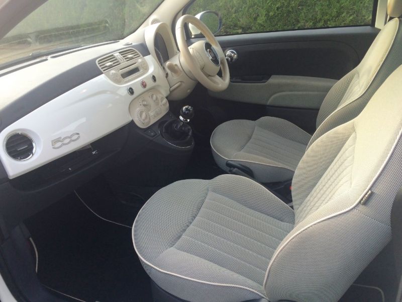 2013 Fiat 500 Lounge 3dr image 4