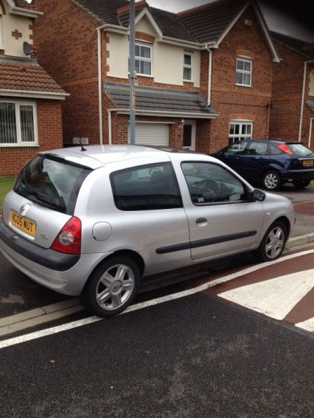 2005 Renault Clio 1.2 image 2