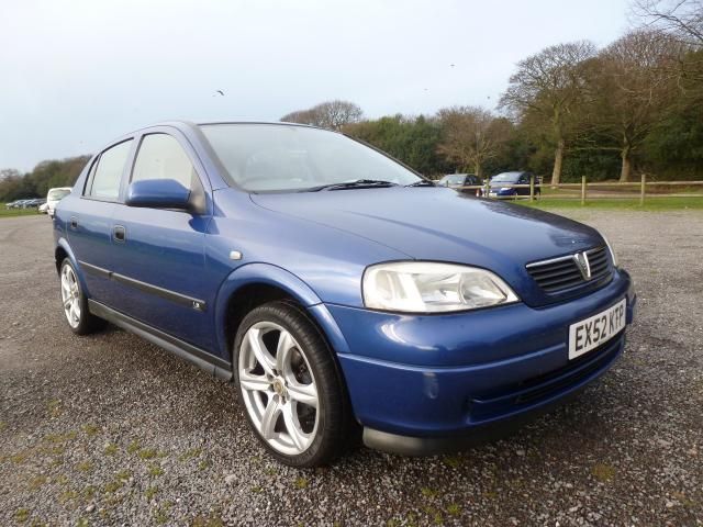 2002 VAUXHALL ASTRA 1.6 LS 5d image 1