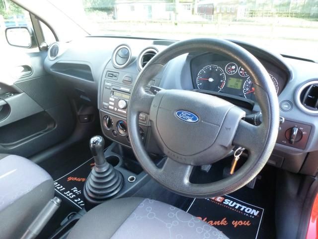 2006 FORD FIESTA 1.2 STYLE 16V 3d image 4