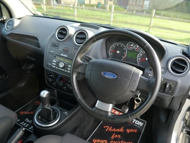 2008 FORD FIESTA 1.6 ZETEC S 3d image 4