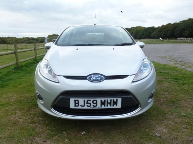 2009 FORD FIESTA 1.4 ZETEC 16V 5d image 1