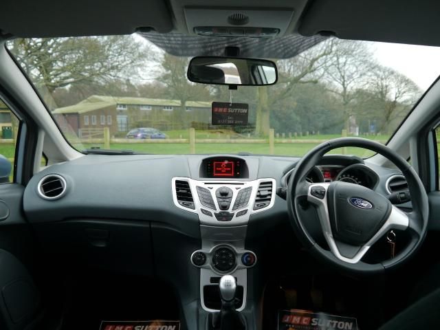 2010 FORD FIESTA 1.4 ZETEC TDCI 5d image 4