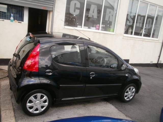 2011 PEUGEOT 107 1.0 Urban image 2