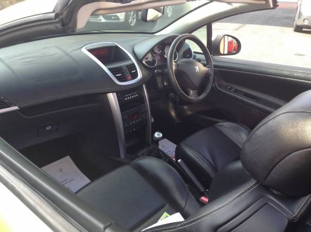 2007 PEUGEOT 207 1.6 16V GT image 4