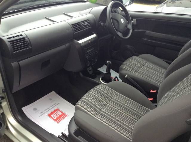2010 VOLKSWAGEN FOX 1.2 Urban image 4