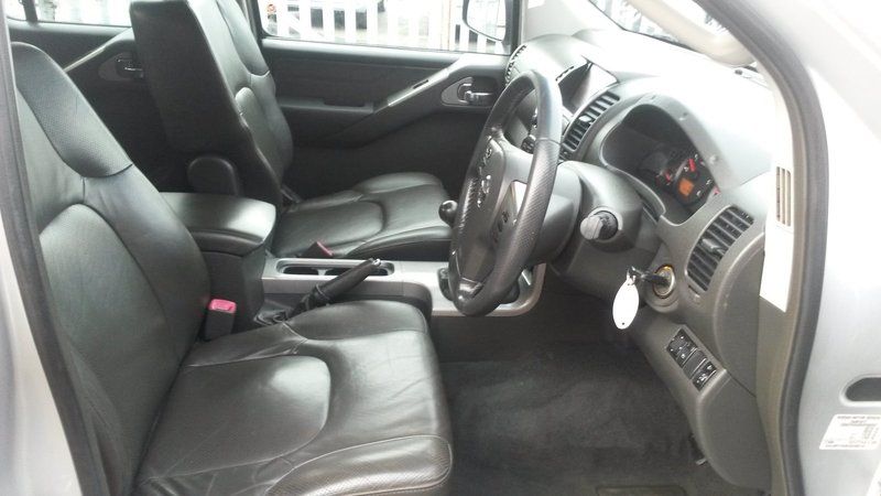 2006 Nissan Navara DCI Aventura 4x4 image 5