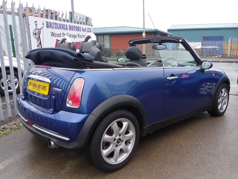2007 MINI Convertible Cooper image 3