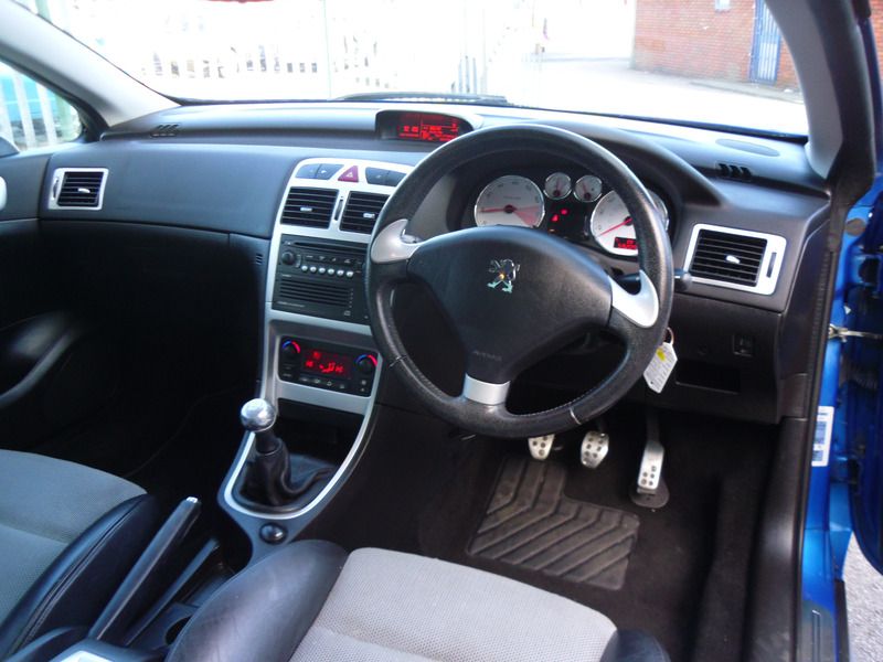 2005 Peugeot 307 Coupe Cabriolet image 5