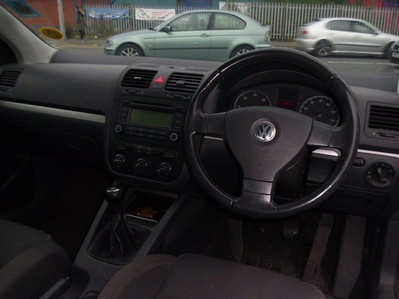 2004 Volkswagen Golf TDi GT TDI image 4