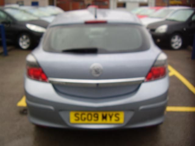 2009 VAUXHALL ASTRA 1.4 SXI 3d image 3