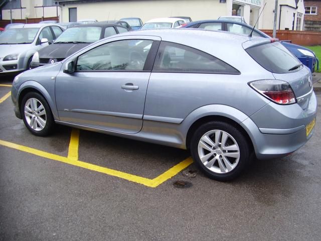 2009 VAUXHALL ASTRA 1.4 SXI 3d image 4