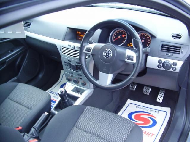 2009 VAUXHALL ASTRA 1.4 SXI 3d image 5