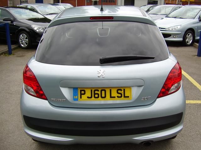 2010 PEUGEOT 207 1.4 SPORT 5d image 3