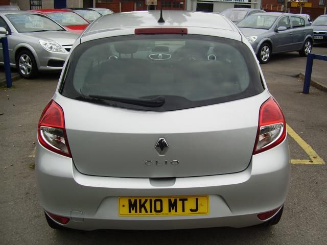 2010 RENAULT CLIO 1.1 16V 3d image 3