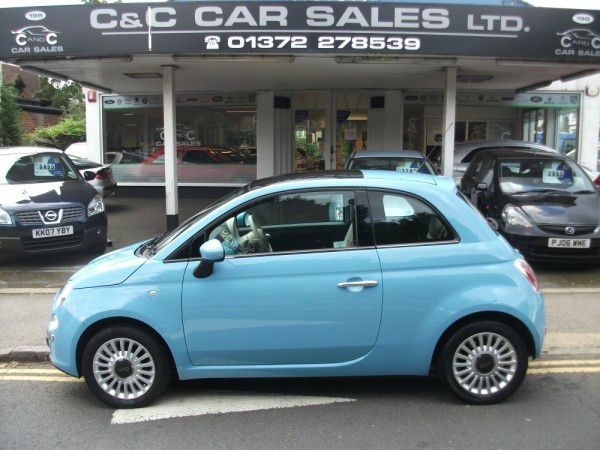 2012 Fiat 500 Lounge 3dr image 2