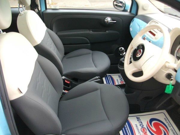 2012 Fiat 500 Lounge 3dr image 5