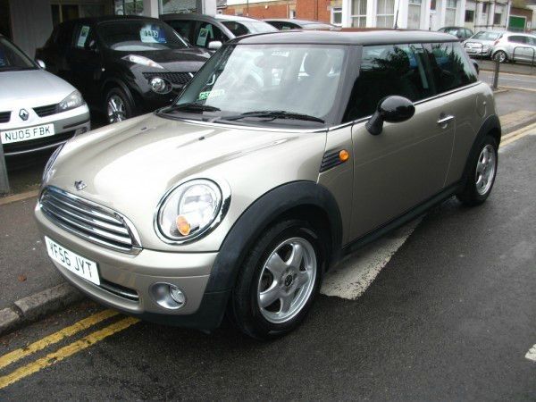 2007 Mini Hatch Cooper 3dr image 1