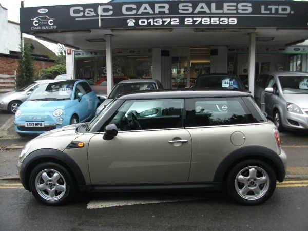2007 Mini Hatch Cooper 3dr image 2