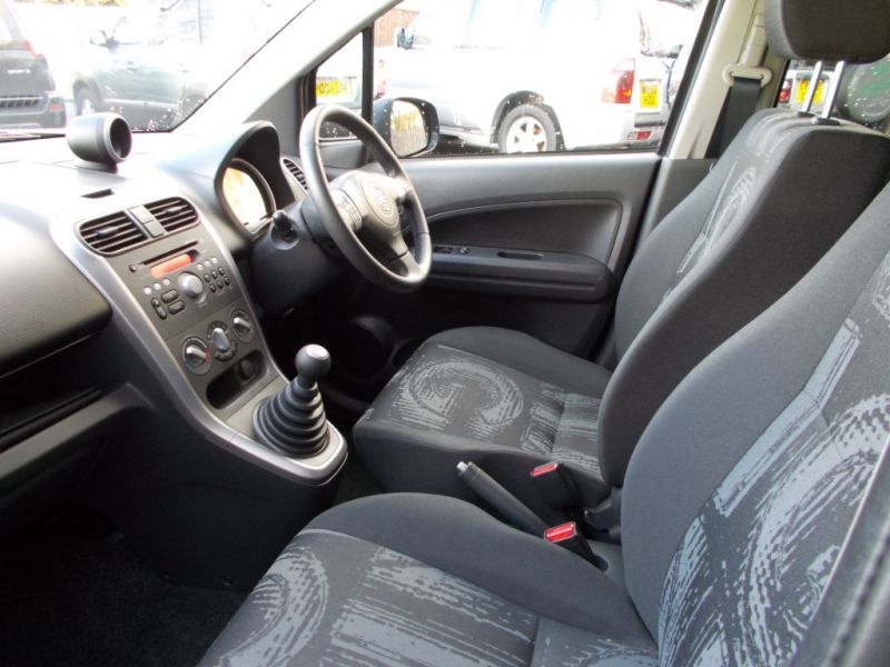 2014 Vauxhall Agila SE 5dr image 5