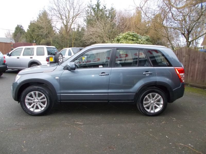 2009 Suzuki Grand Vitara X-Ec image 2
