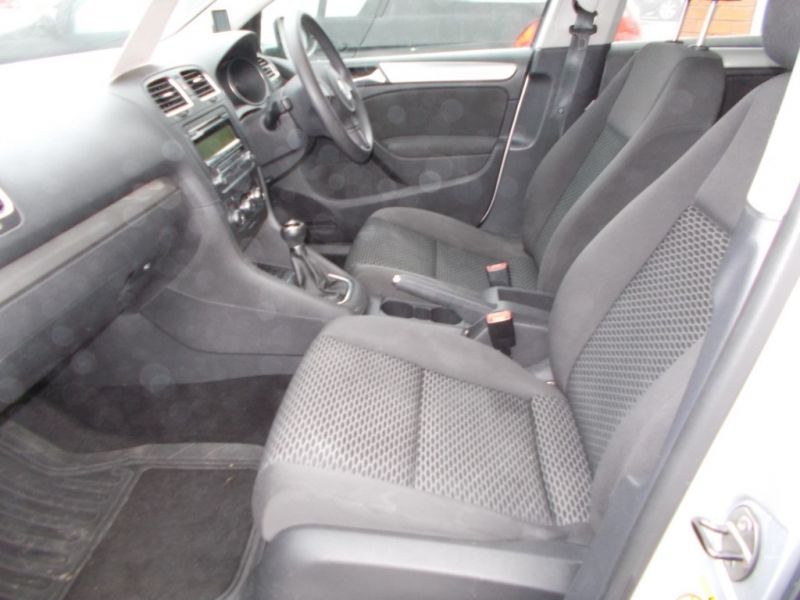 2009 Volkswagen Golf S TDi 5dr image 2