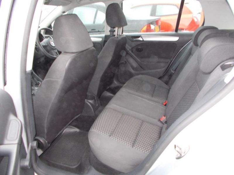 2009 Volkswagen Golf S TDi 5dr image 3