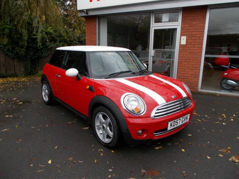 2007 Mini Hatch Cooper 3dr image 1