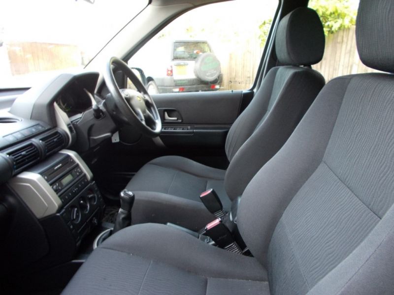 2005 Land-Rover Freelander XEi Station Wagon image 5