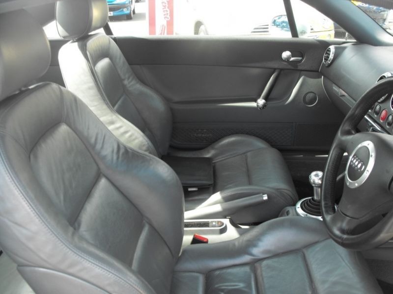 2003 Audi TT Quattro image 5