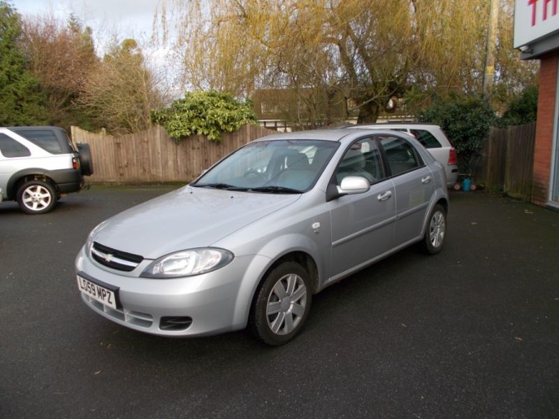 2009 Chevrolet Lacetti SE Ac 5dr image 1