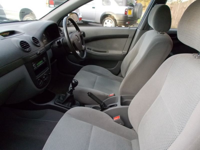 2009 Chevrolet Lacetti SE Ac 5dr image 5