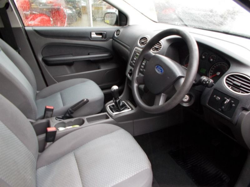 2006 Ford Focus LX Tdci image 4