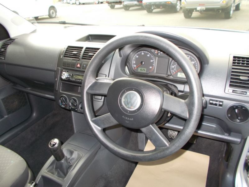 2004 Volkswagen Polo Twist 5dr image 3