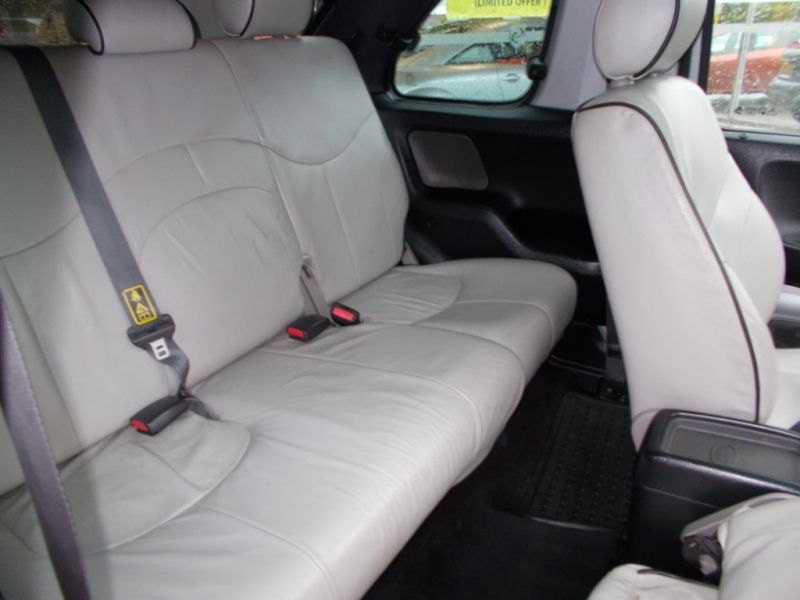 2002 Land-Rover Freelander SE image 5