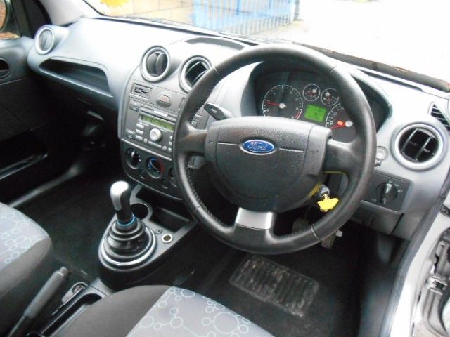 2007 Ford Fiesta 1.4 3d image 4
