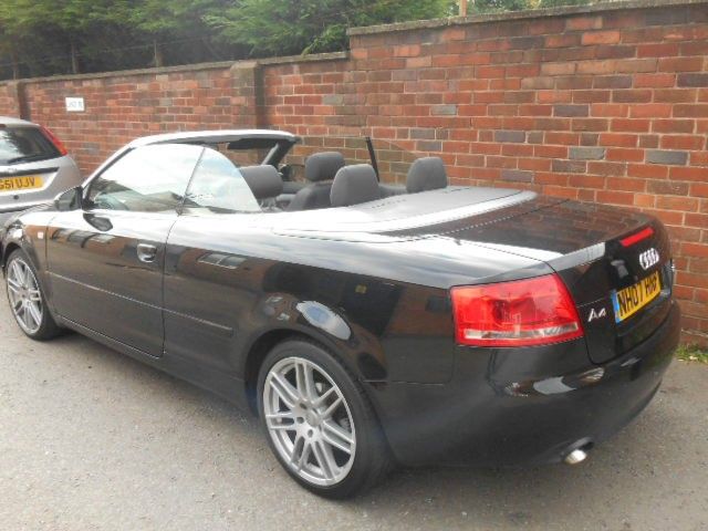 2007 Audi A4 2.0TDI Cabriolet 2d image 3